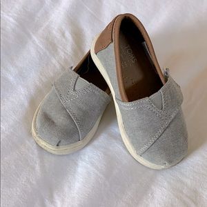 Baby girl TOMS
